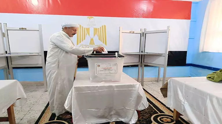 بعد انتهاء الاستراحة.. استئناف التصويت في دائرة المنتزه بالإسكندرية -ص 1 2025 12 10 16 19 36 847.webp