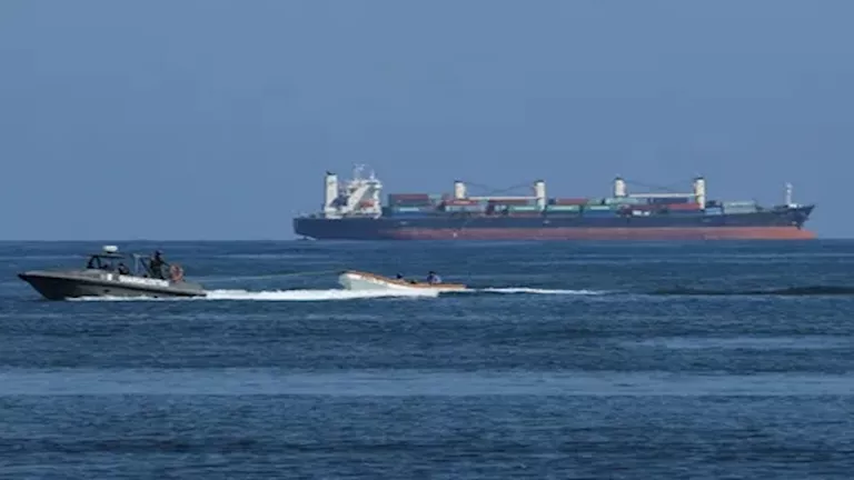 البحرية الأمريكية تحتجز ناقلة نفط قبالة السواحل الفنزويلية 1 2025 12 10 21 59 57 553.webp