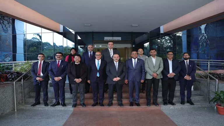 2025 12 12 13 33 48 873.webp