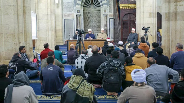 الآن : ملتقى بالأزهر يكشف عن مظاهر الإعجاز في حديث القرآن عن خلق العنكبوت 1 2025 12 28 20 4 33 721.webp