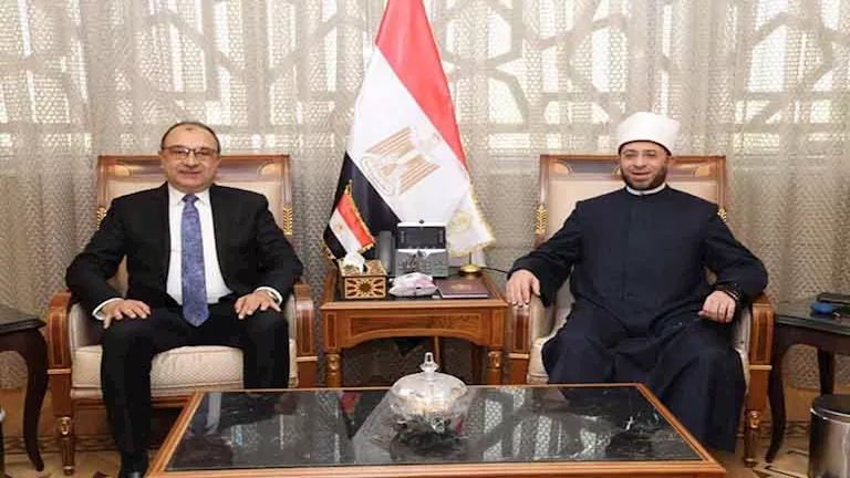 تفاصيل : وزيرا الأوقاف وقطاع الأعمال يبحثان التعاون في عدد من المجالات 1 2025 12 29 10 17 12 642.webp