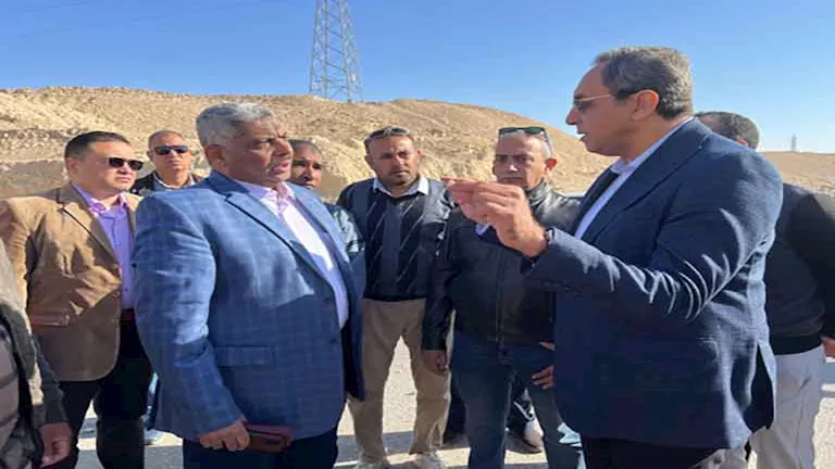 الآن : محافظ قنا يتفقد الطريق الصحراوي الغربي ويوجه بإجراءات عاجلة لمنع الحوا 1 2025 12 29 13 55 37 565.webp