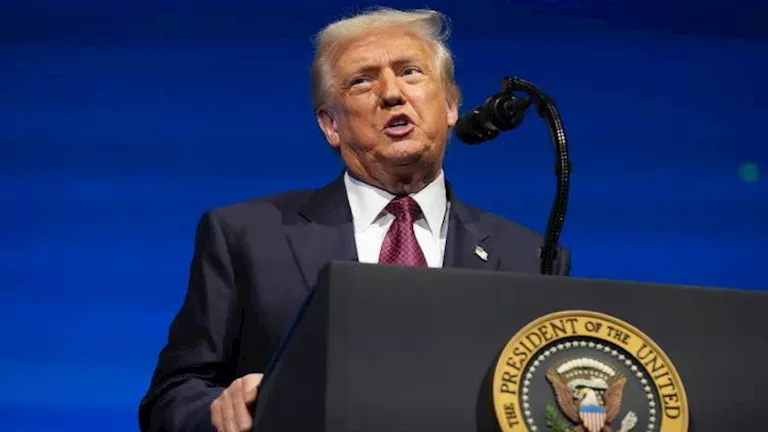 ترامب: أريد وقف القتل في أوكرانيا.. وأوروبا تسير في طريق سيئ 1 2025 12 5 19 38 19 930.webp