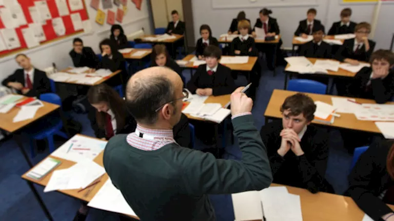 2025 12 9 22 15 6 856.webp