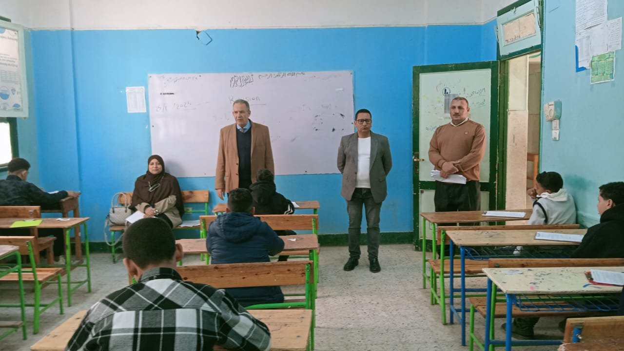 مرور وكيل وزارة التربية والتعليم