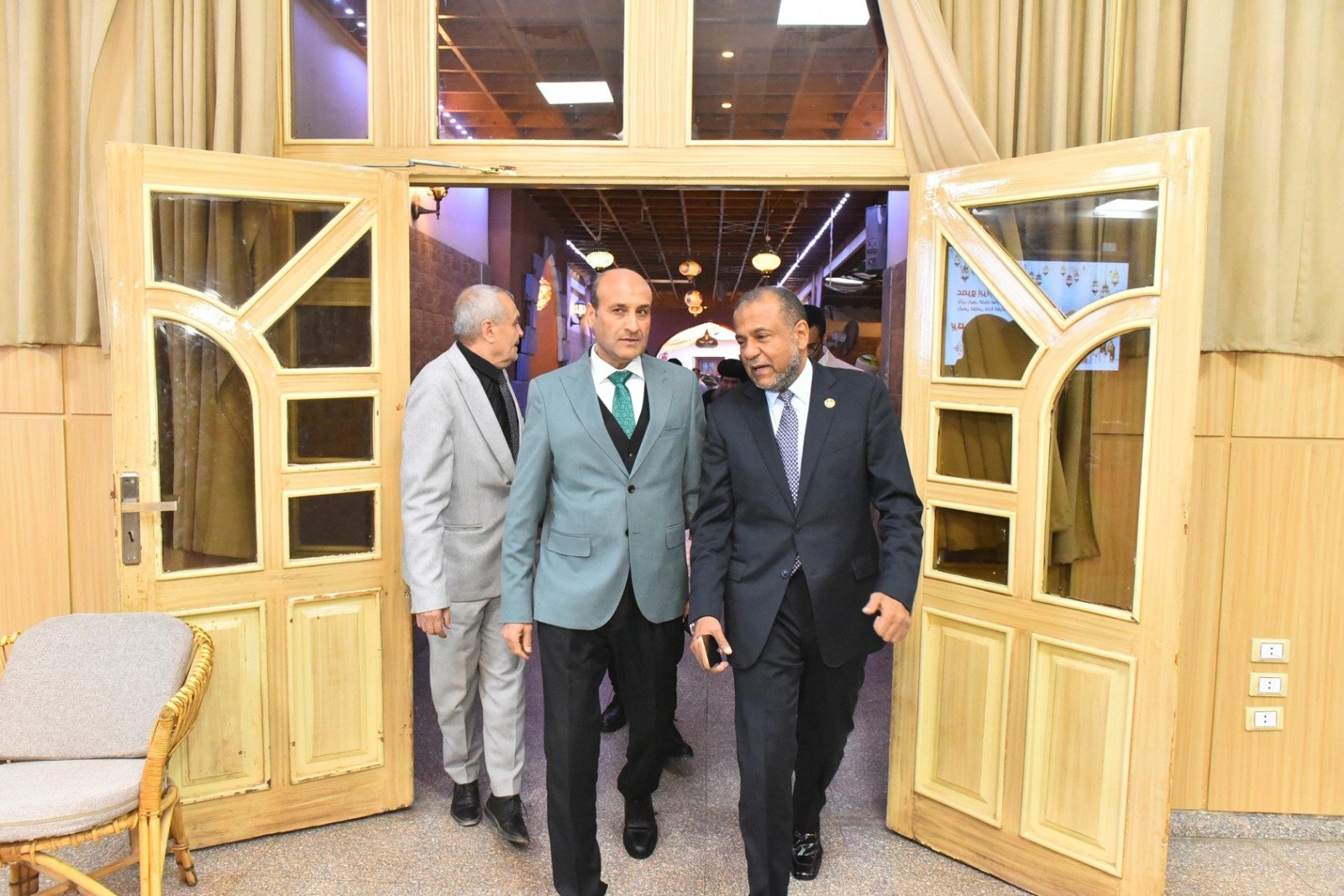 محافظ أسيوط يشارك في إفطار الغرفة التجارية ويؤكد دعم الاستثمار وتعزيز الشراكة لدفع عجلة التنمية 8 WhatsApp Image 2026 03 10 at 10.44.13 PM