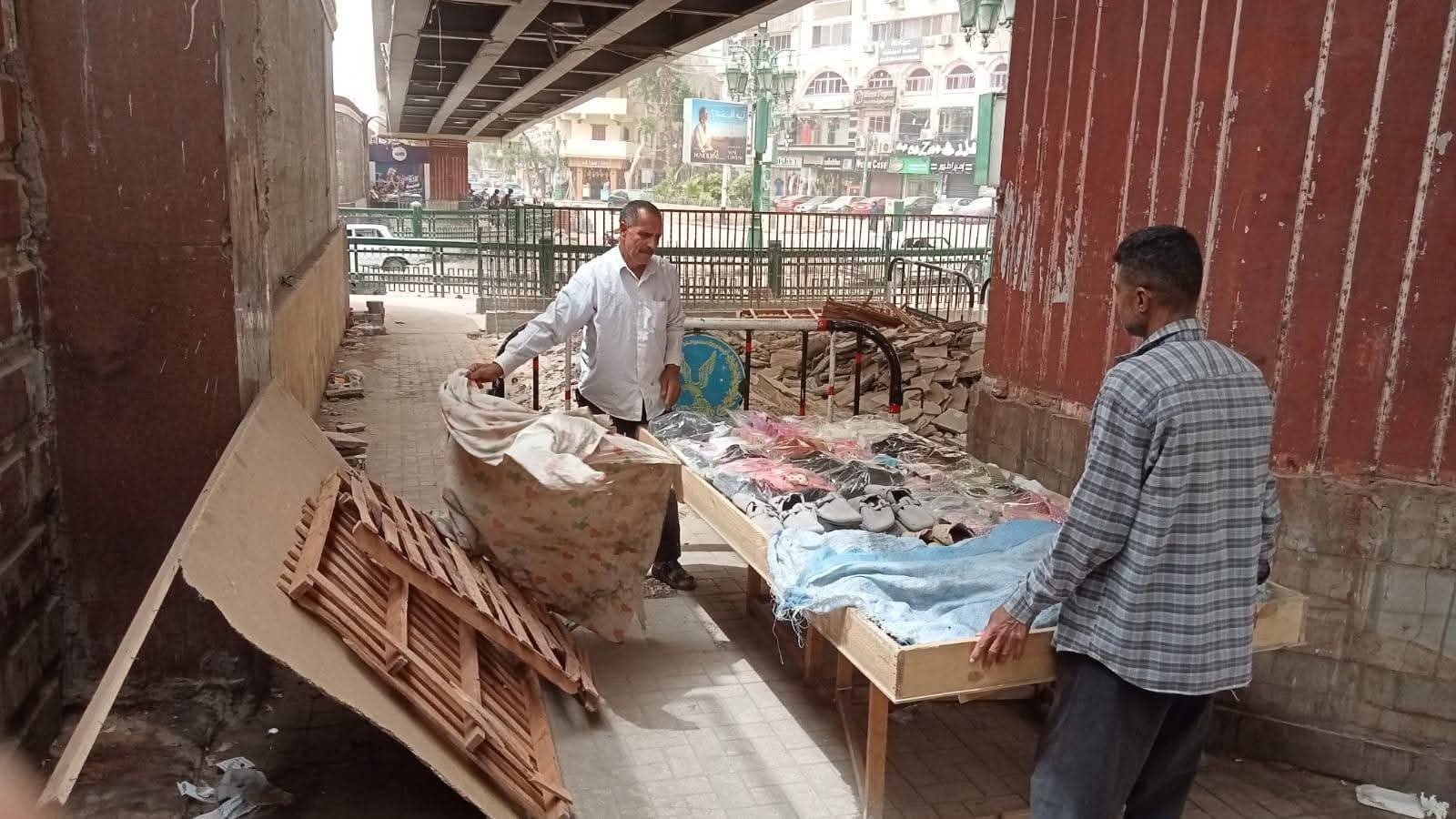 محافظ أسيوط يقود معركة الانضباط قبل العيد.. حملات مكثفة لرفع الإشغالات وتطوير كورنيش الترعة الإبراهيمية لاستقبال المواطنين
