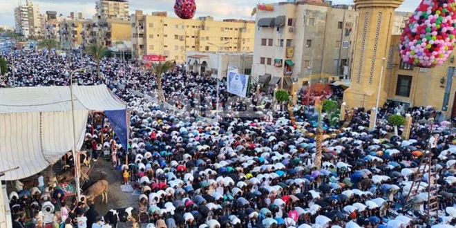 آلاف المصلين يؤدون صلاة عيد الأضحى بساحة مسجد الحسين في بورسعيد