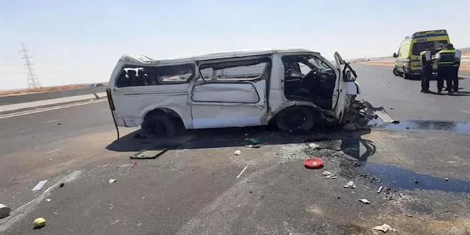 إصابة 7 أشخاص في حادث انقلاب ميكروباص بالفيوم