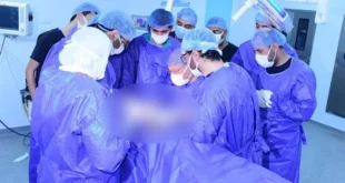 إنجاز طبي جديد بسوهاج.. جراحة معقدة تنقذ ذراع شاب من الشلل