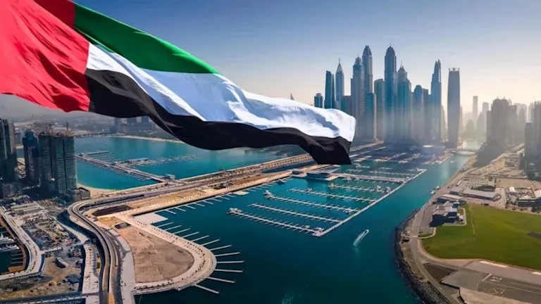 الإمارات تبني ممرًا نفطيًا بديلًا عن مضيق هرمز