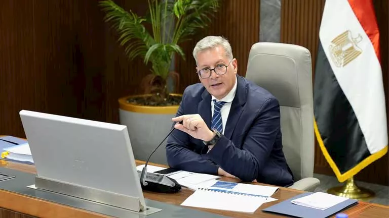 البترول: خفض مستحقات الشركاء الأجانب إلى 440 مليون دولار
