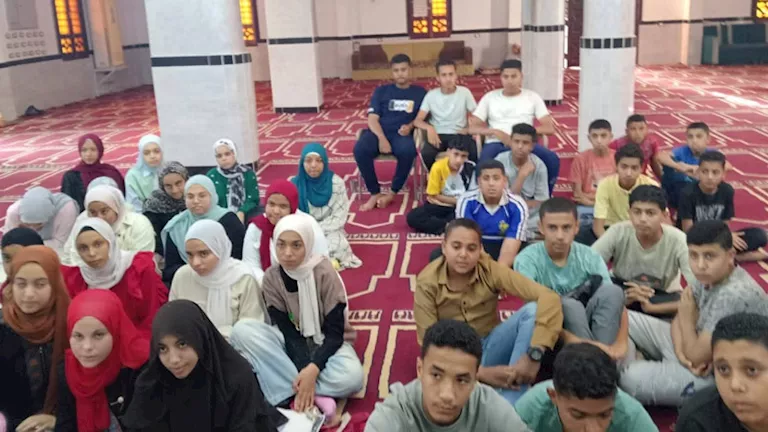 المساجد تفتح أبوابها لمراجعات الشهادة الإعدادية في الوادي الجديد (صور)