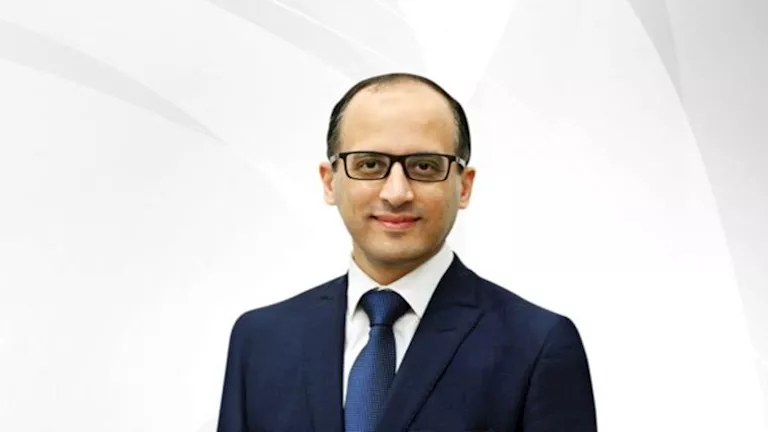 الوزراء: العاصمة الإدارية خففت الضغط المروري عن وسط البلد لنقل الوزارا