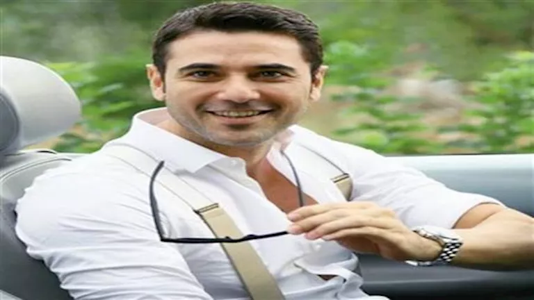 تأجيل دعوى حبس الفنان أحمد عز لعدم سداده متجمد نفقة خادمة لزينة