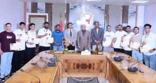 تكريم منتخب كمال الأجسام بجامعة سوهاج