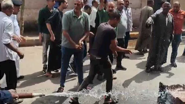 حريق يلتهم محل ألعاب أطفال في المنوفية