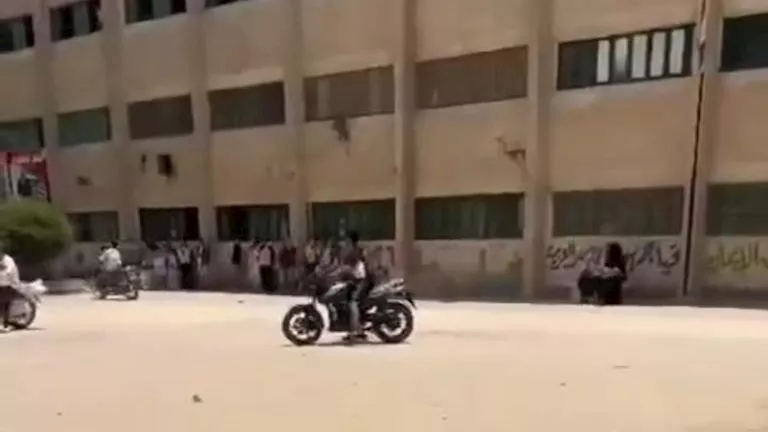 حلبة سباق داخل مدرسة.. القصة الكاملة لواقعة “الموتوسيكلات” بشبرا الخيم