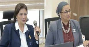 رئيسة "القومي للمرأة" تناقش موازنة المجلس