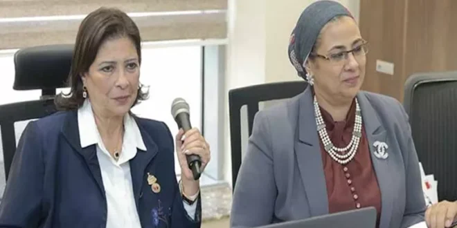 رئيسة "القومي للمرأة" تناقش موازنة المجلس