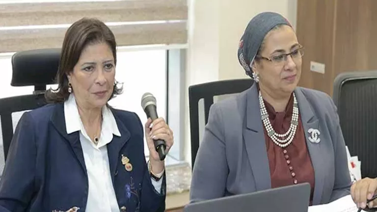 رئيسة "القومي للمرأة" تناقش موازنة المجلس