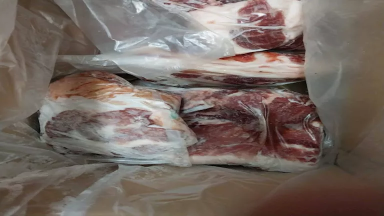 ضبط لحوم خنزير مجمدة فى بورسعيد