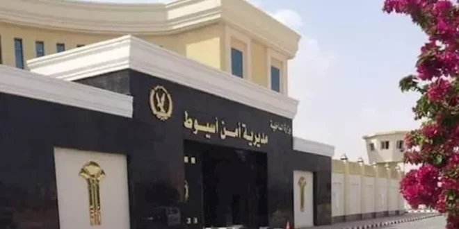 عاطل يضرم النيران في أسرته بأسيوط ويتسبب في إصابة 7 أفراد