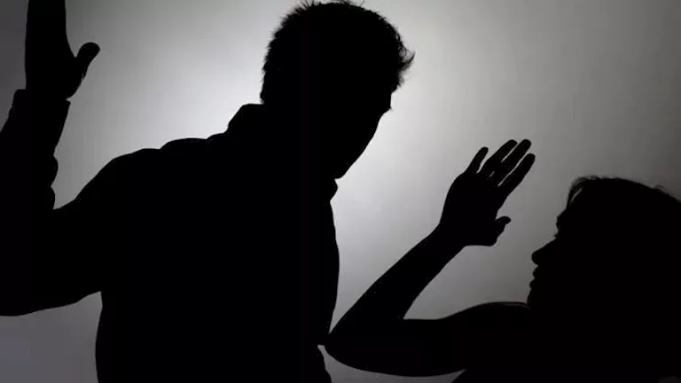 عامل يقتل زوجته ليلة العيد في المنيا