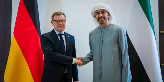 عبدالله بن زايد ويوهان فاديفول يبحثان تداعيات الاعتداءات الإيرانية