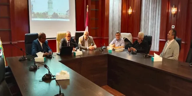 قصر العيني يناقش أرشفة تاريخ أقدم مدرسة طب بمصر