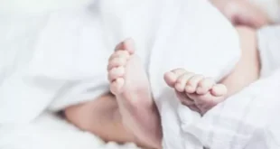لغز جديد بالشرقية.. رضيع يواجه مصيرًا غامضًا وسط القمامة