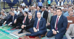 محافظ بني سويف يؤدي صلاة عيد الأضحى بساحة عمر بن عبد العزيز ويهنئ الأه