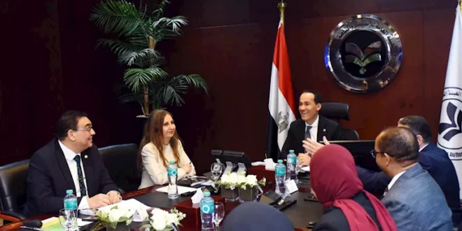 محمد عوض يبحث خطط تطوير منظومة الجودة بهيئة الاستثمار