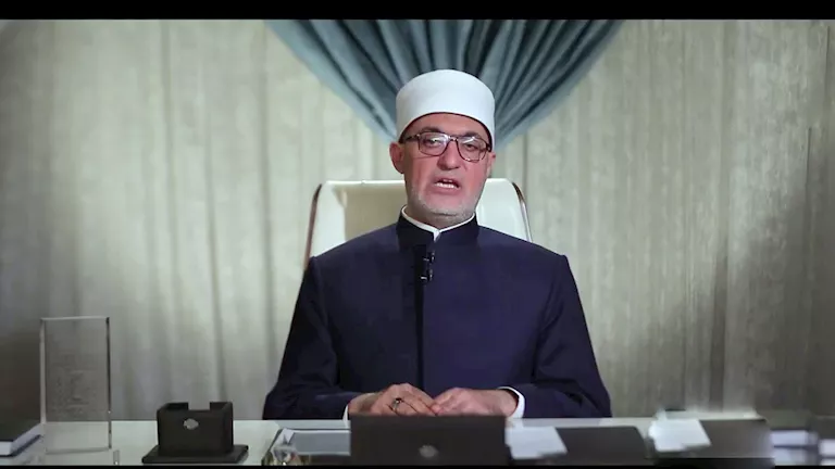 مفتي الجمهورية: لا وداع على الحائض بعد طواف الإفاضة