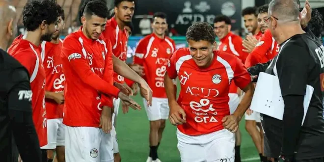 ممر شرفي لحمزة عبدالكريم والوجوه الجديدة في معسكر المنتخب (صور)