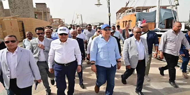 وزير الري: تحديث أنظمة التشغيل والتحكم بقناطر إسنا
