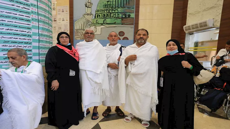 "يوم التروية".. بدء تصعيد حجاج الجمعيات إلى مشعر عرفات