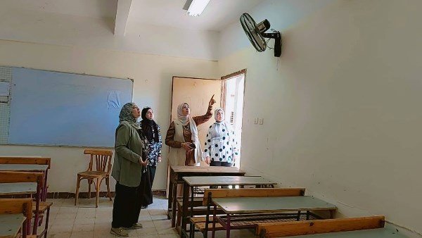 شاهد|فحص صلاحية مراوح لجان امتحانات الثانوية العامة لضمان توفير التهوية للطلاب شاهد|فحص صلاحية مراوح لجان امتحانات الثانوية العامة لضمان توفير التهوية للطلاب