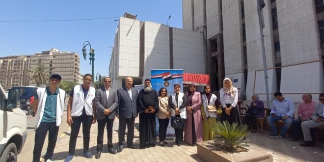 أمانة الطوارئ ببيت العائلة المصرية بأسيوط تشارك في حملة التبرع بالدم