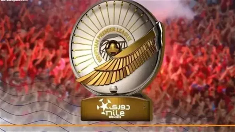 الزمالك يحتفل مع جماهيره بدرع الدوري في المحافظات