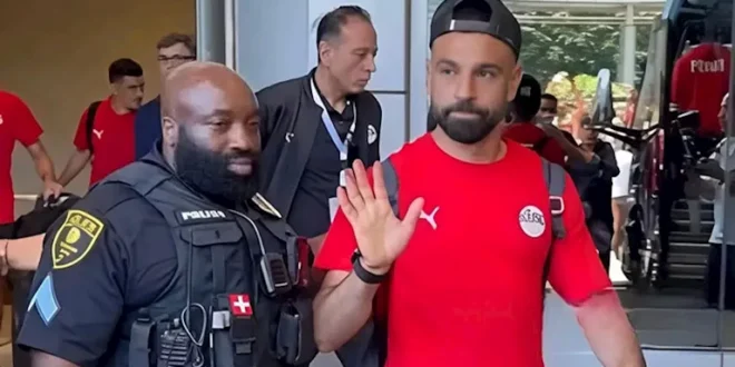 الشرطي الأمريكي إيرك هادسون يكشف سر تشجيعه للمنتخب المصري بالمونديال