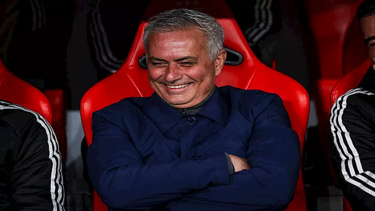 الصفقة الثالثة في عهد مورينيو.. ريال مدريد يضم كوناتي رسميًا حتى 2030