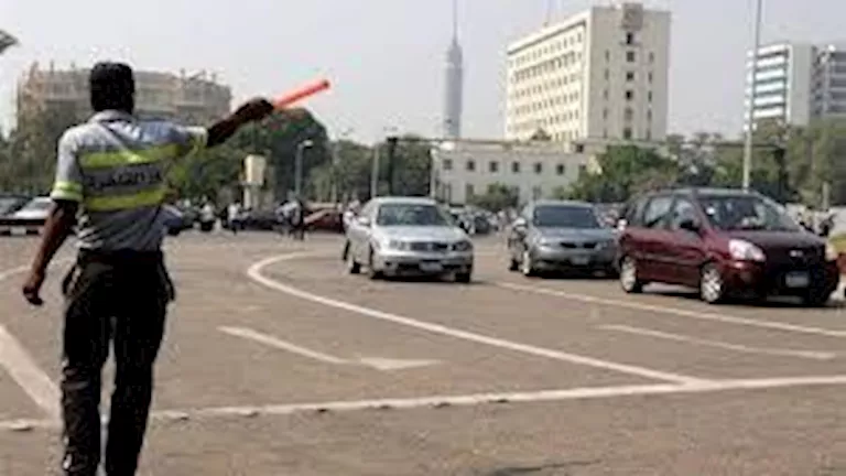 النشرة المرورية.. انسيابية مرورية بمحاور وميادين القاهرة والجيزة