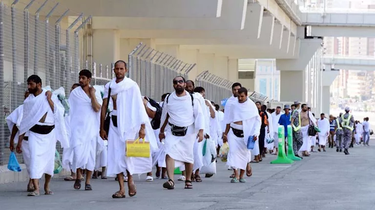 بعثة الحج السياحي: 35641 حاجًا مازالوا بالأراضي المقدسة