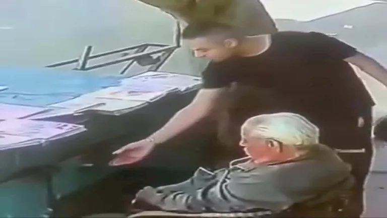 تجديد حبس المتهم بسرقة بائع جرائد حلوان | ضي النهار تجديد حبس المتهم بسرقة بائع جرائد حلوان