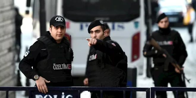 تركيا.. قتيلان في عملية طعن داخل أحد المساجد