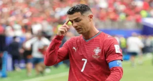تصرف غريب من رونالدو عقب مباراة البرتغال والكونغو