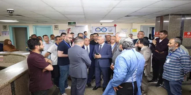 رئيس جامعة المنيا يتفقد مستشفى الكبد استعدادًا لتطبيق التأمين الصحي (ص
