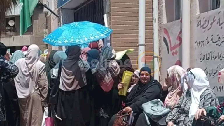غضب بين معلمي الشرقية بسبب "اعتذارات الثانوية العامة": تكليف للمرضى وذ