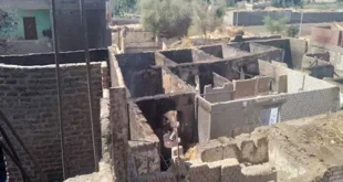 فرن بلدي يشعل كارثة.. حريق هائل يضرب 17 منزلًا بسوهاج (صور)